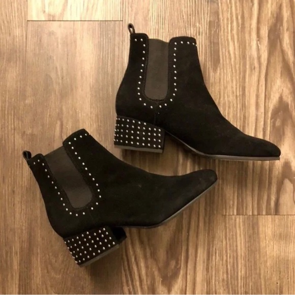 *LOWEST POSSIBLE PRICE FIRM Marc Fisher Tango Studded Chelsea Boot size 9 - Picture 3 of 9